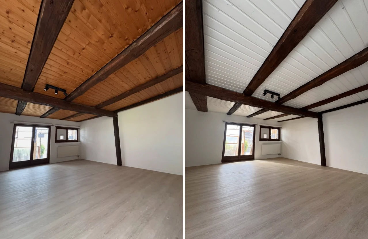 Holzdecke mit Balken vorher naturfarben, nachher zwischen den Balken weiss gestrichen